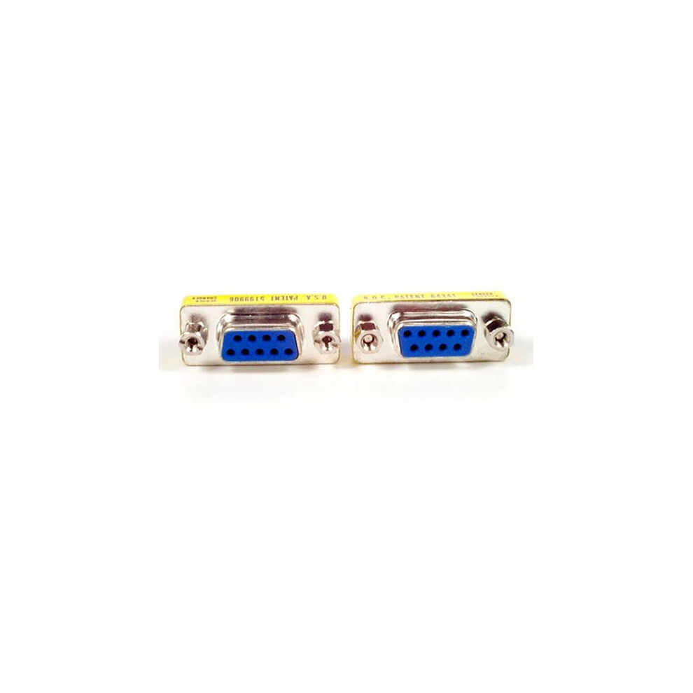 StarTech.com Slimline DB9 Serial Gender Changer - F/F