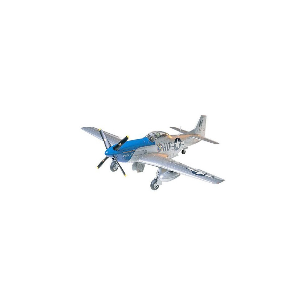 Tamiya N.a.p-51D Mustang 8Th Af - 1/48 Aircraft Model Kit - 61040