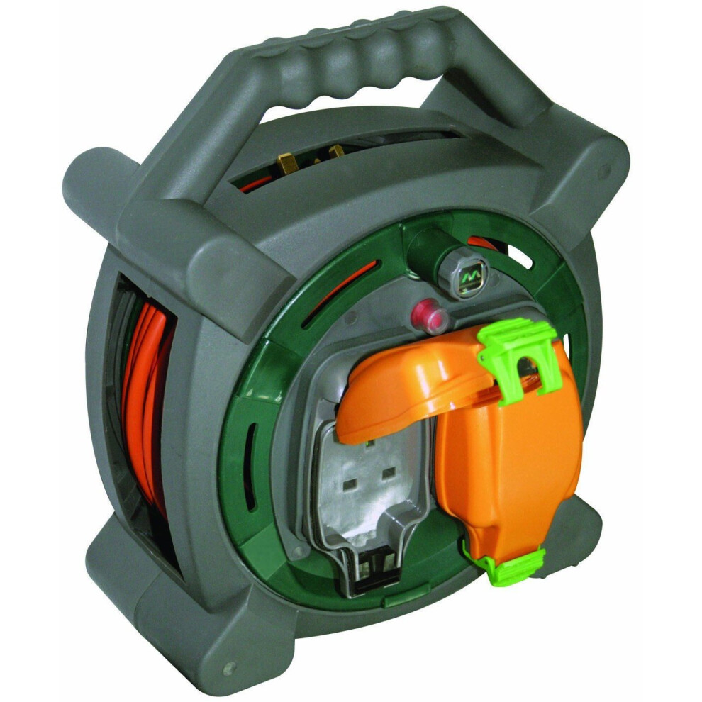 Masterplug HLP2013/2IP 20m Outdoor IP Cable Reel Weatherproof Sockets