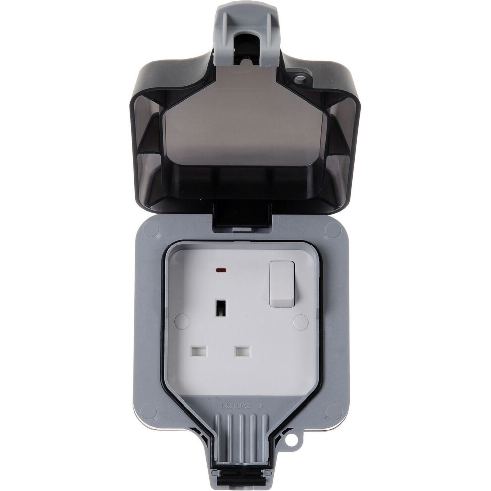 Masterplug Wp21 13A 1-Gang Storm Weatherproof Outdoor Switched Socket Single 5050765022170
