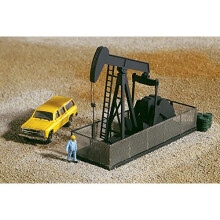Walthers, Inc. Walking Beam/Horse Head Oil Pump Kit, 2-3/4 X 1 X 1-13/16" 6.8 X 2.5 X 4.5cm