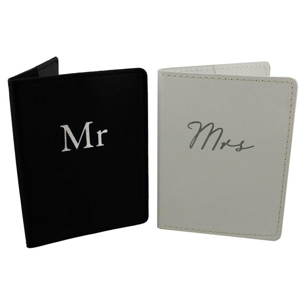 Amore Set of 2 Passport Holders Black And White 'Mr. And Mrs'