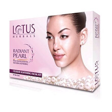 Lotus Herbals Radiant Pearl Cellular Lightening Facial Kit Mini Kit