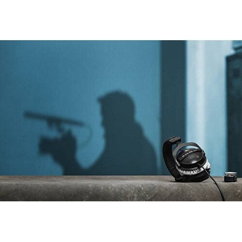 beyerdynamic beyerdynamic DT 770 PRO Studio Headphones - 80 Ohm 1