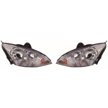 Ford Focus Mk1 Estate 10/2001-4/2005 Headlights Headlamps 1 Pair O/S & N/S