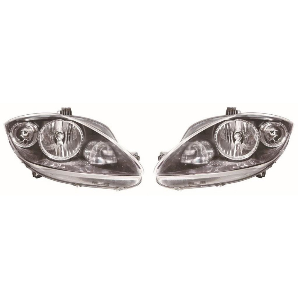 Seat Leon Mk2 Hatchback 6/2009-6/2013 Black Headlights Headlamps Pair O/S & N/S