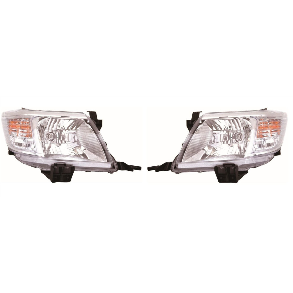 Toyota Hi-Lux Pickup 2012-10/2016 Headlights Headlamps 1 Pair O/S & N/S