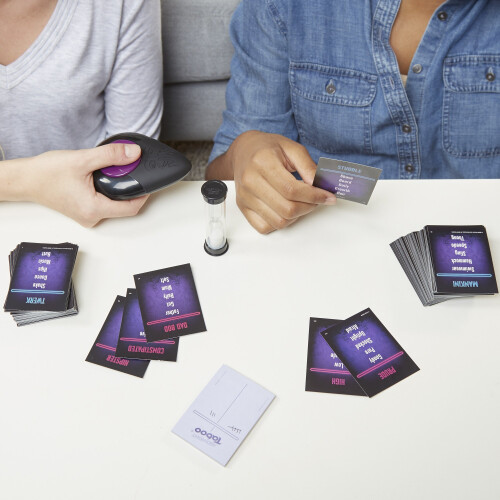 Hasbro Jeu Hasbro Midnight Taboo 2