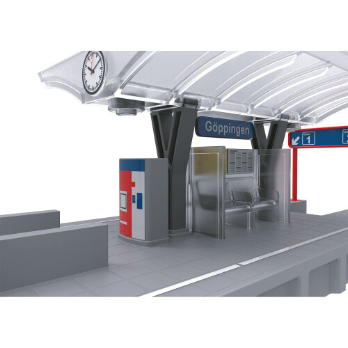 Märklin my world 72213 Station Platform with Light 2