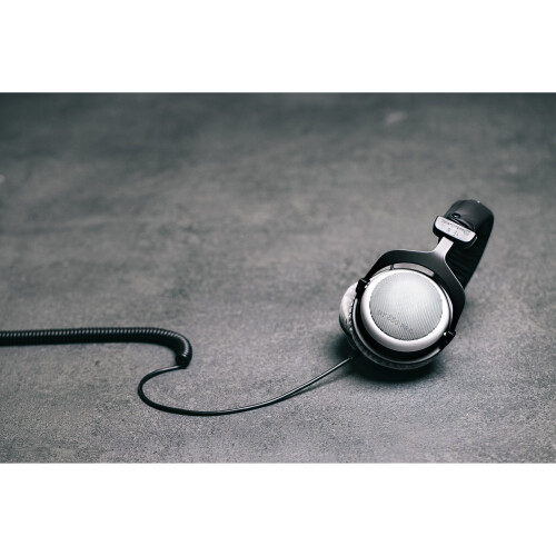 beyerdynamic Auriculares Beyerdynamic DT880PRO 2