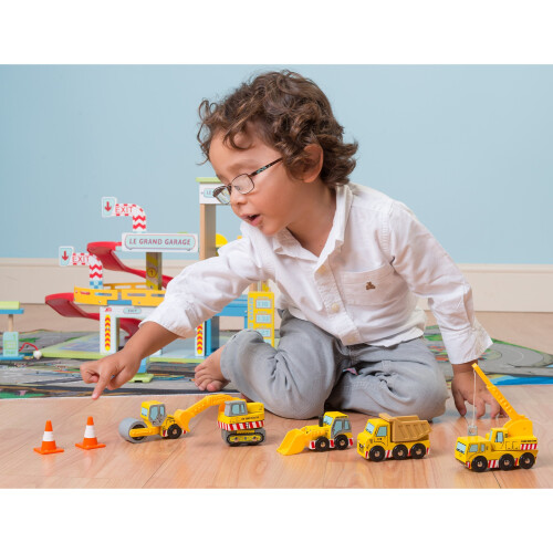 Le Toy Van Wooden Construction Vehicles Set 2
