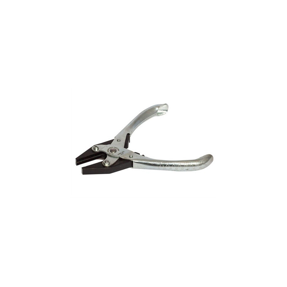 Maun 4860-160 Flat Nose Pliers Serrated Jaw 160Mm (6.1/2In) 5018695000828