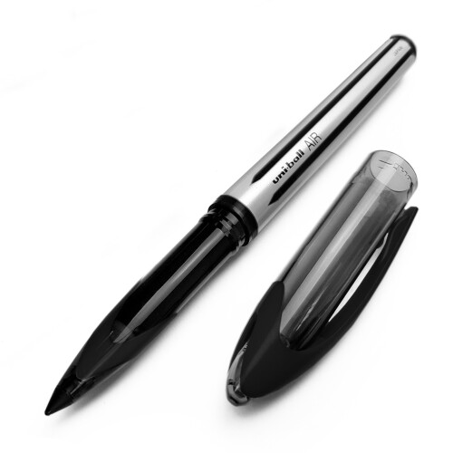 Uni-Ball Uni-Ball AIR - 0.7mm Medium Rollerball - 3 Pack - Black - UBA-188-L 1