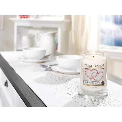 Yankee Candle Yankee Candle Large Jar Candle, Snow in Love 1