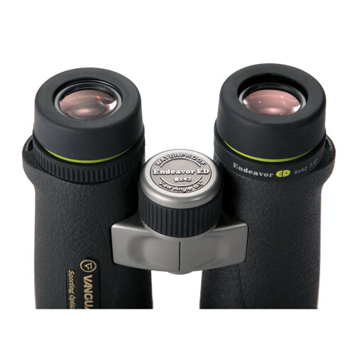 Vanguard Vanguard Endeavor ED 8x42 Waterproof Binoculars with Case 2