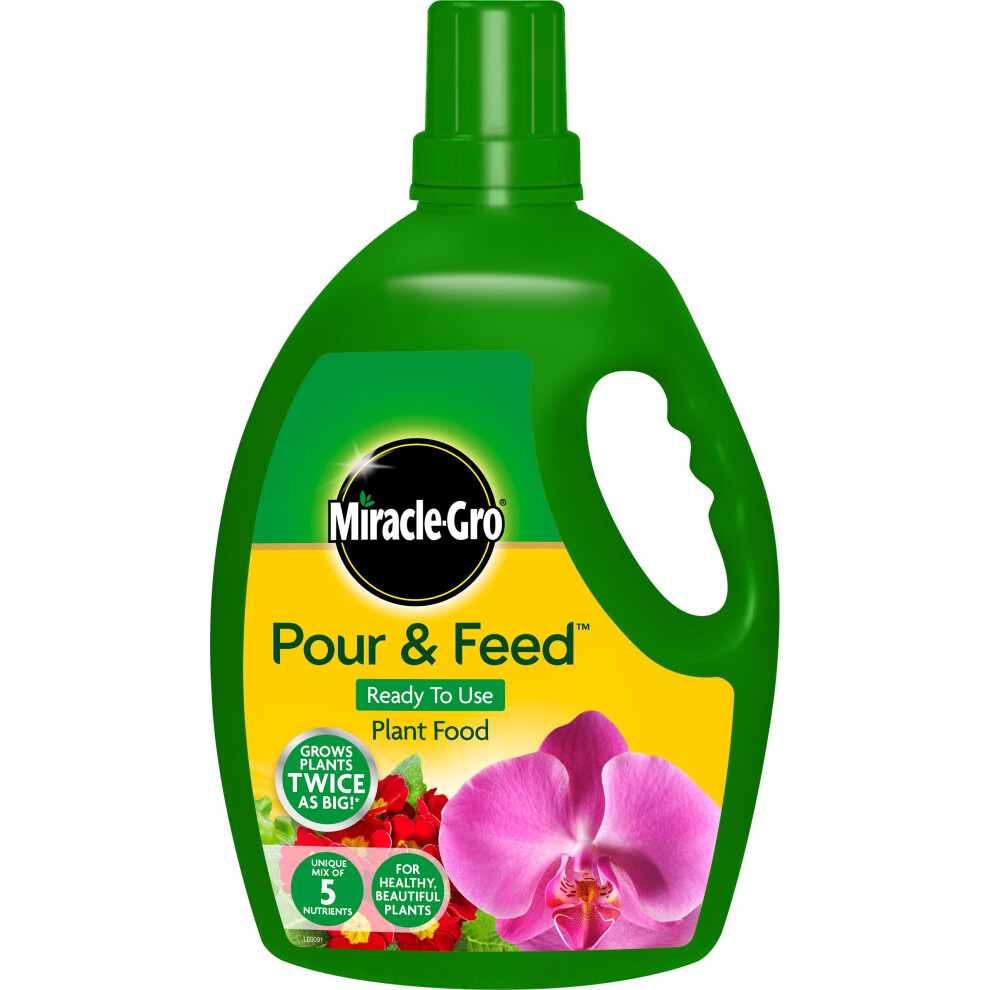 Miracle-Gro Pour & Feed 3 Litres Liquid Plant Food