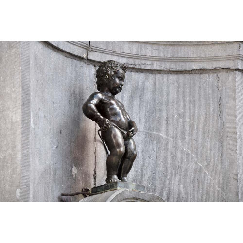 Pissing Figures (Ekphrasis) 1