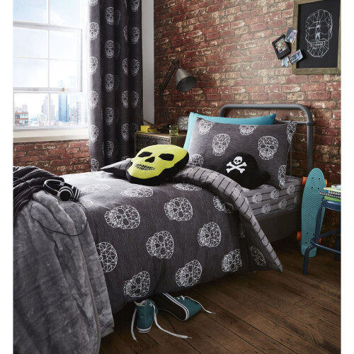 Catherine Lansfield Catherine Lansfield Skulls 3D Filled Cushion Green 1