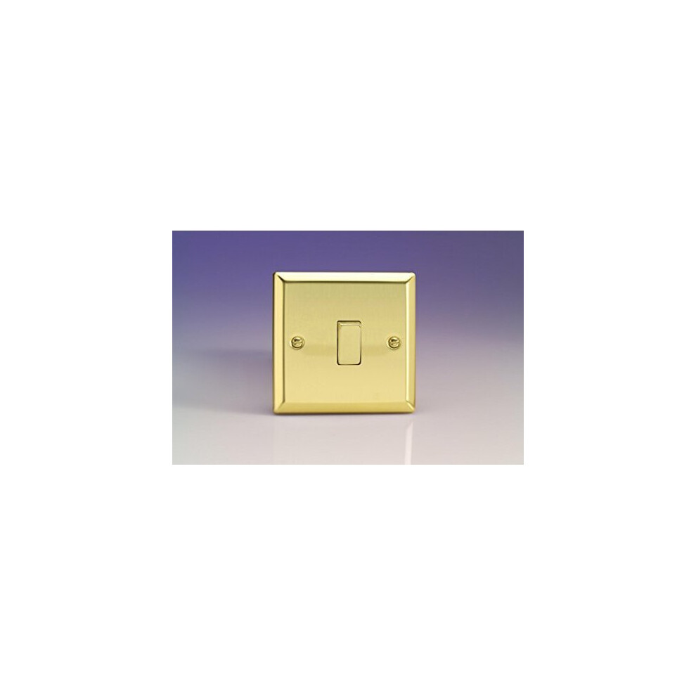 Varilight 1-Gang 10A 1- Or 2-Way Rocker Light Switch With Metal Rockers Victorian Brass Xv1d 5021575850475