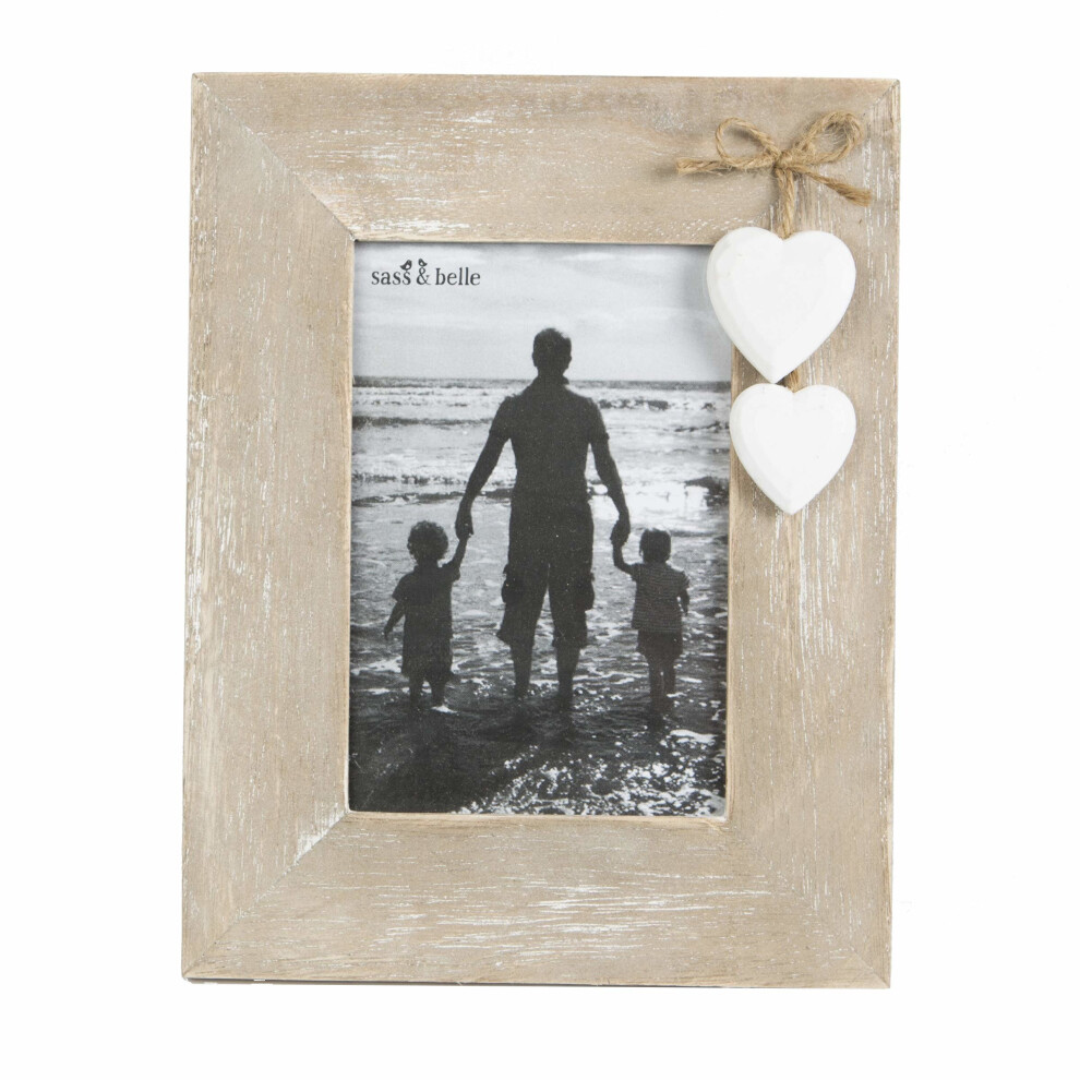 Ashley Farmhouse Standing Photo Frame - Natural Wooden Portrait Photo Frame with White Hearts - Shabby Chic