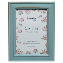PAL301957B Paloma Photo Frame 5x7 (13x18cm) Blue distressed wood finish. Black backs with swivel clips. Individually boxed