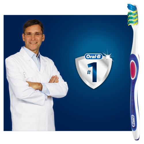 Oral-B Oral-B Pro-Expert Extra Clean Manual Toothbrushes, Medium 2
