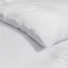Catherine Lansfield Satin Stripe 300 Thread Count Super King Duvet Set White