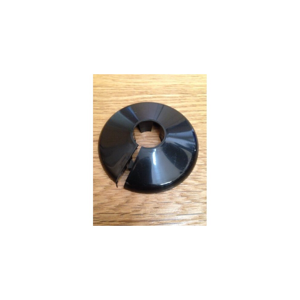 Talon Black Plastic Pipe Cover Pk Of 2 For 15Mm Pipe 5060002351437
