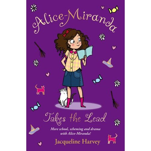 Alice-Miranda Takes the Lead: Book 3