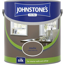 (Mocha, 2.5l) Johnstones Silk Emulsion Paint