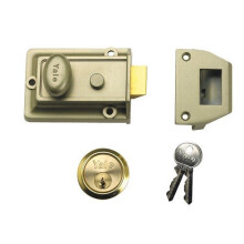 Yale Locks 630077105322 P77 Traditional Nightlatch 60mm Backset ENB Finish Visi