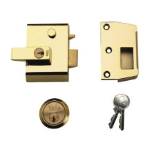 Yale Locks 630002215542 P2 Double Security Nightlatch 40mm Backset Brasslux Finish Visi