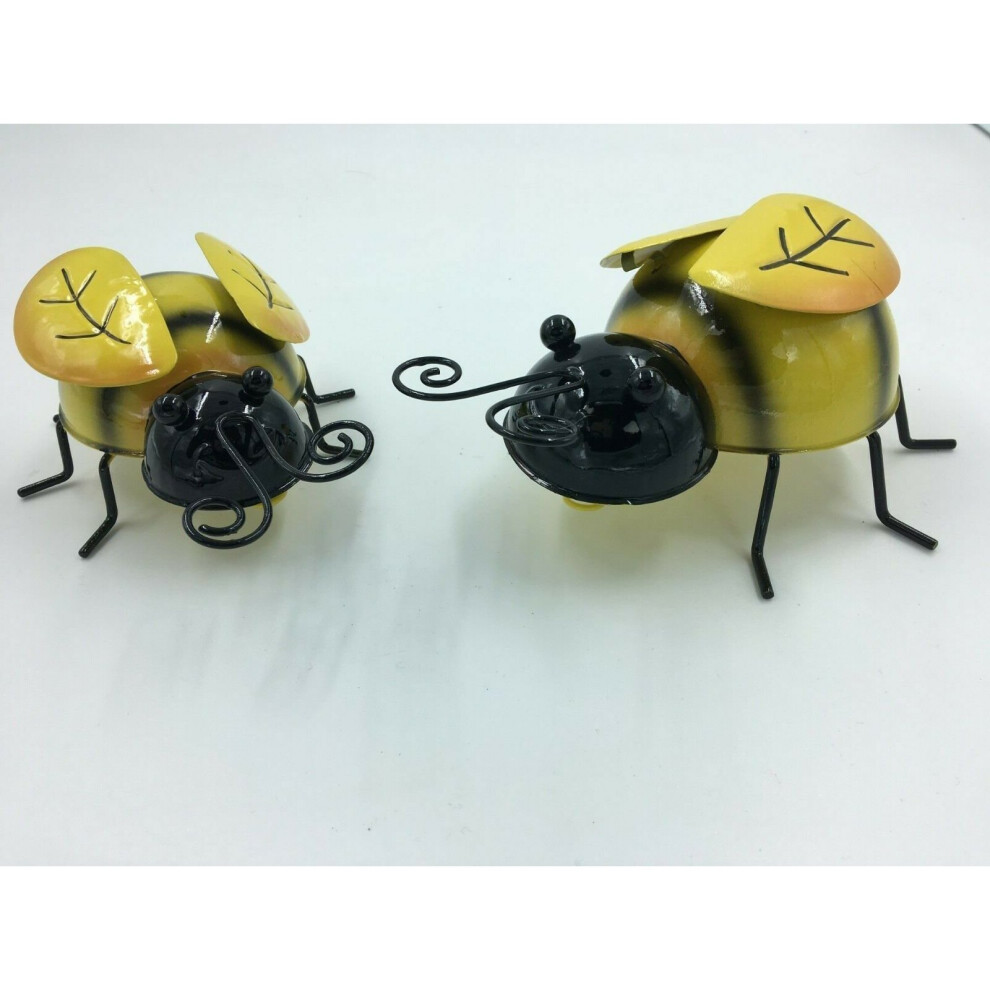 2 X Steel Decorative Colourful Yellow Decor Bees Fun Garden Wall Art