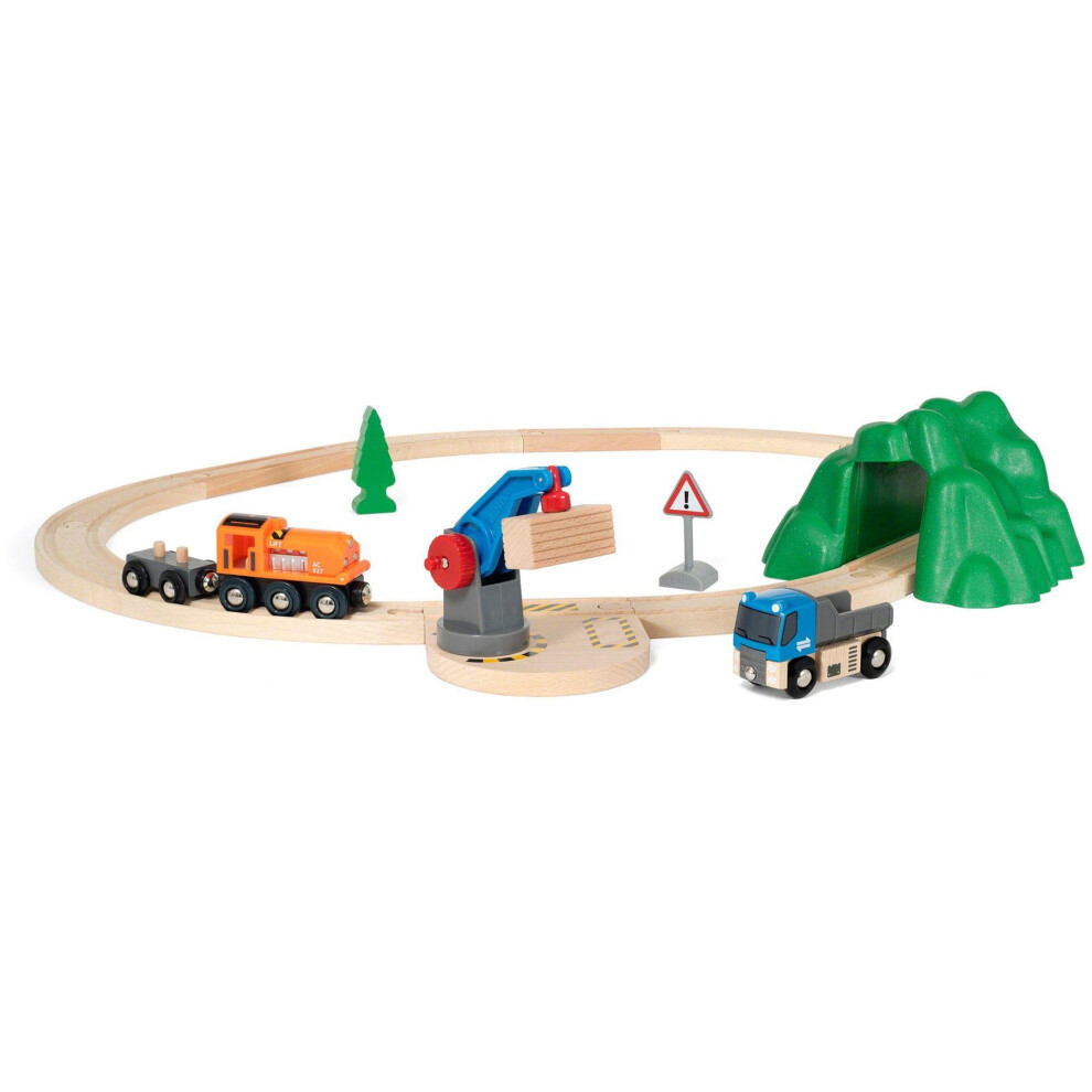 BRIO Starter Lift&Load Set Wooden Toy Train Durable | Child Safe | Encourages Creativity | Compatible with All Wooden Railway Sets | includes Eng