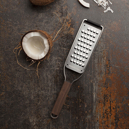 Microplane Microplane Master Series Wood Handle Extra Coarse Grater 2
