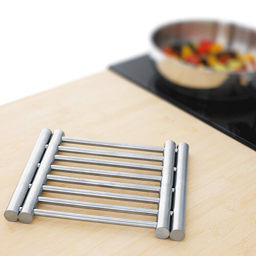 Judge Judge Extendable Trivet 1