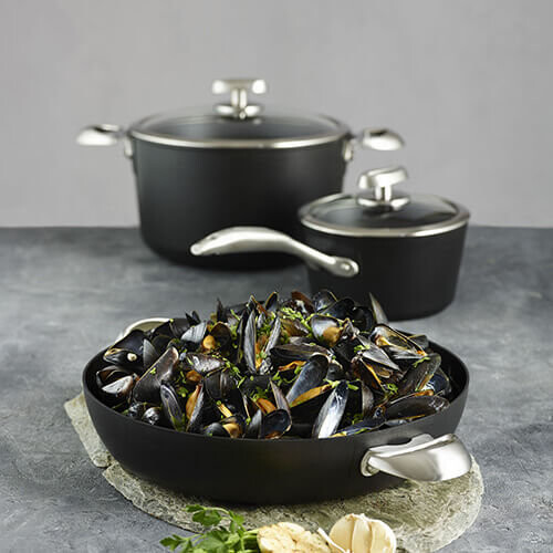 SCANPAN ScanPan 18 cm/1,8 L Stielkasserolle mit Deckel - Pro IQ 1