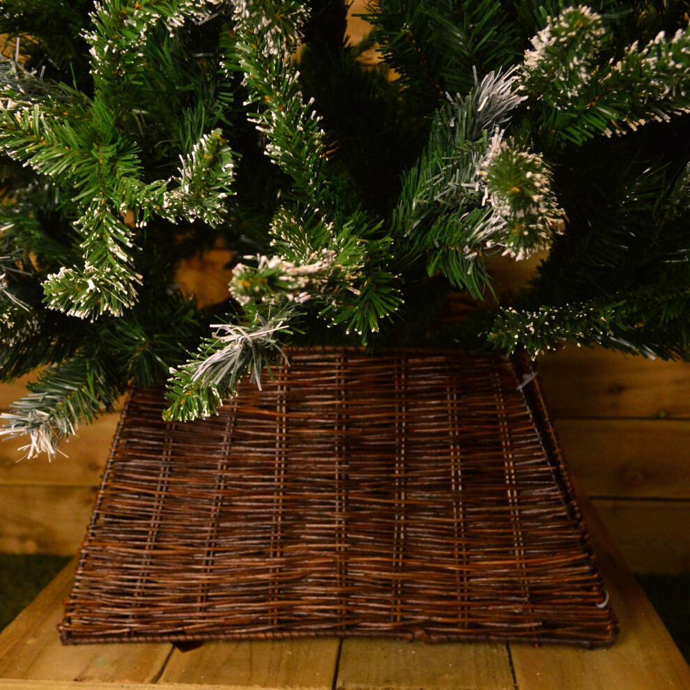 Premier 52Cm X 32Cm X 26Cm Natural Wicker Christmas Tree Skirt / Base Brown