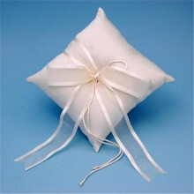 Simplicity Ring Pillow - Ivory