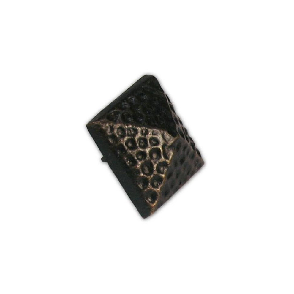 Patioplus Textured Pyramid Clavo, Small