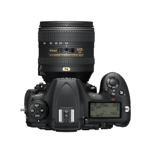 Nikon Nikon D500 mit AF-S 16-80mm f/2.8-4E ED VR Objektiv und SD-Karten-Bundle 1