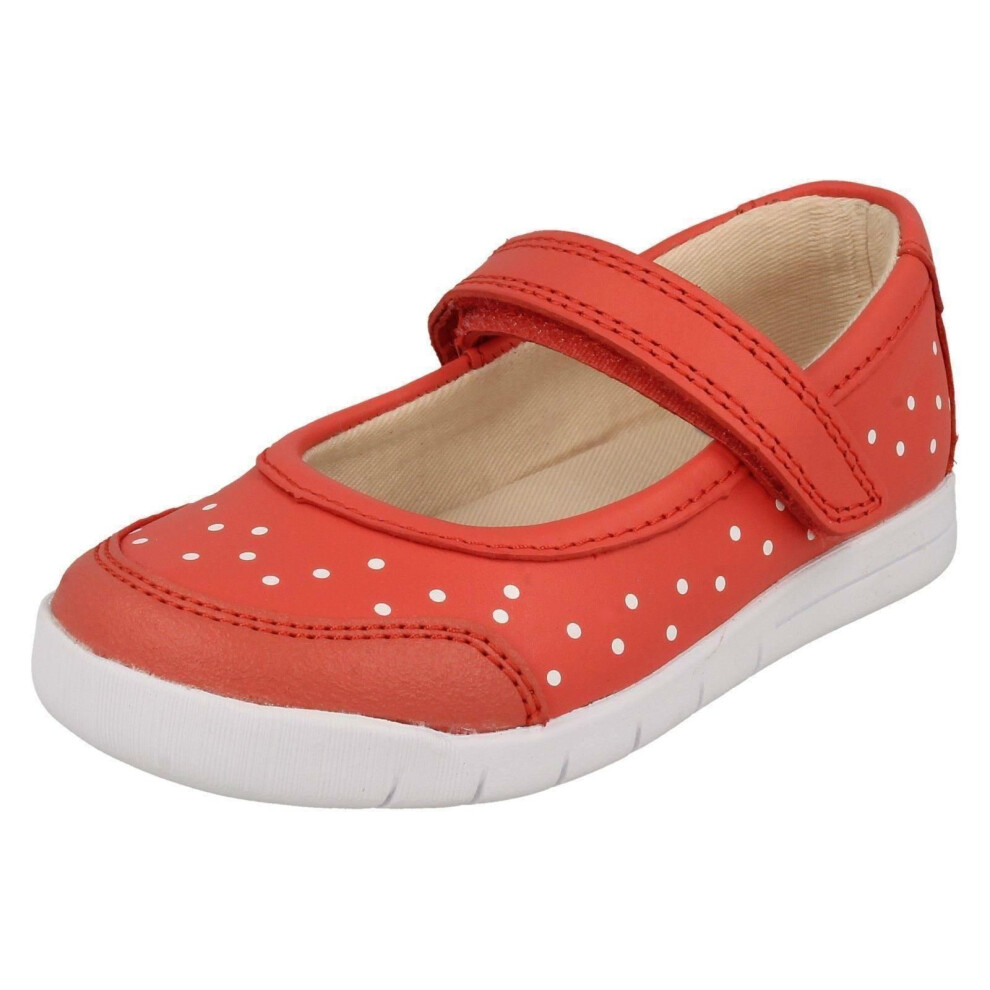 (UK 5.5 Infant, Coral (Pink)) Girls Clarks Mary Jane Styled Shoes Emery Halo - G Fit