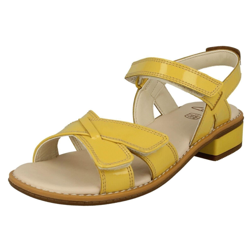 (UK 11.5 Child, Yellow) Girls Clarks Strappy Sandals Darcy Charm - F Fit