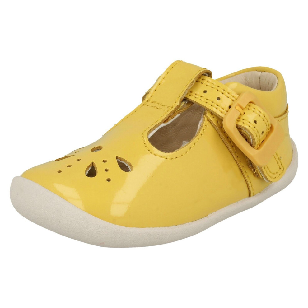 (UK 2 Infant, Yellow) Girls Clarks Cut Out Detailed Pre-Walking Shoes Roamer Star - F Fit