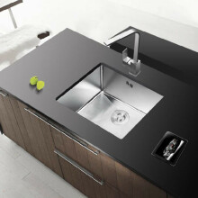 Stainless Steel Square Kitchen Undermount Sink Single Bowl Drainer
