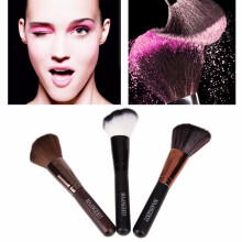 Big Blush Brush Round Angled Wooden Handle Cosmetic Brush Professional Makeup Contour Foundation Powder Blush Blending Brush