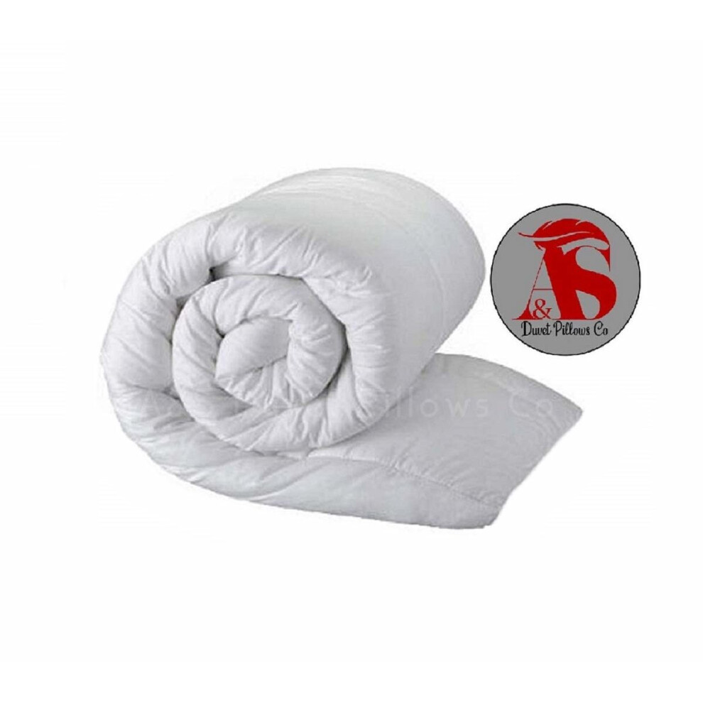 Single 4.5 Tog Corovin Hollowfibre Duvet - Lightweight, Non-Allergenic UK-Made Comfort