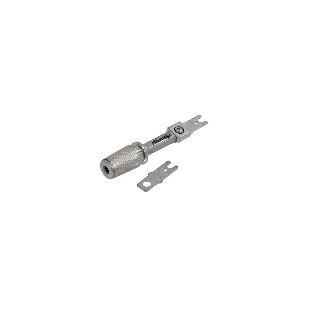 Universal Adapter to Fit Reciprocating Saws