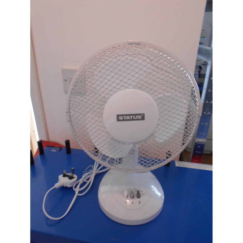 Status S9DESKFAN1PKB Portable 9-Inch Oscillating Desk Fan, White