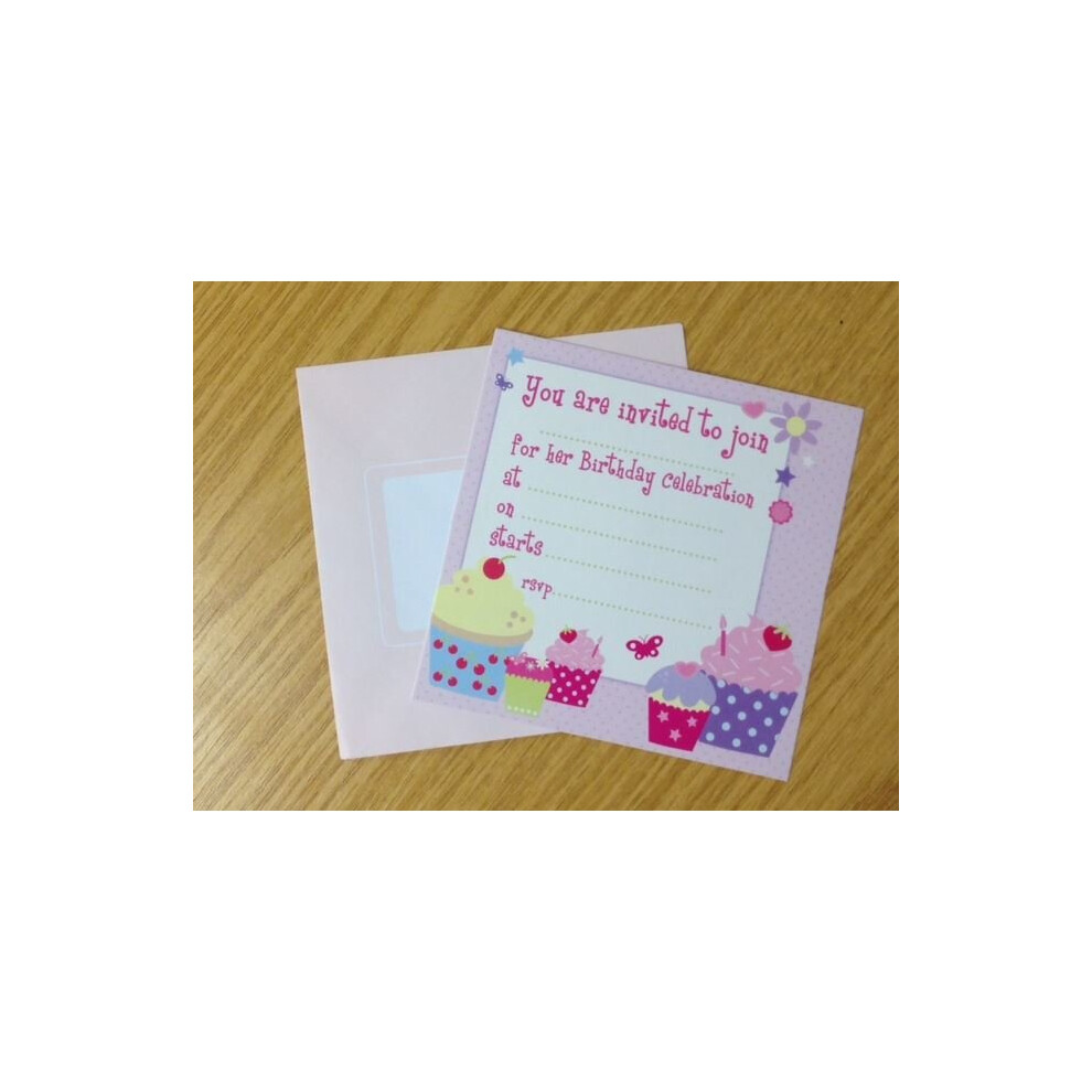 16 x Girls Birthday Party INVITATIONS [CUPCAKE]